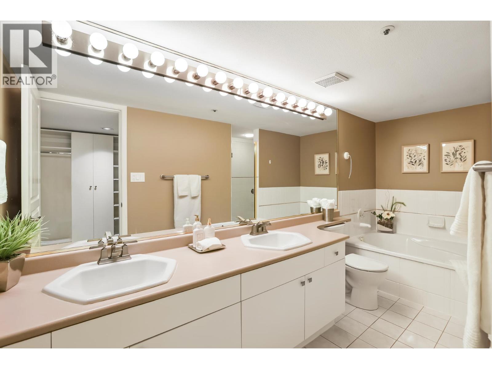 303 180 Ravine Drive, Port Moody, British Columbia  V3H 4Z3 - Photo 20 - R3080039