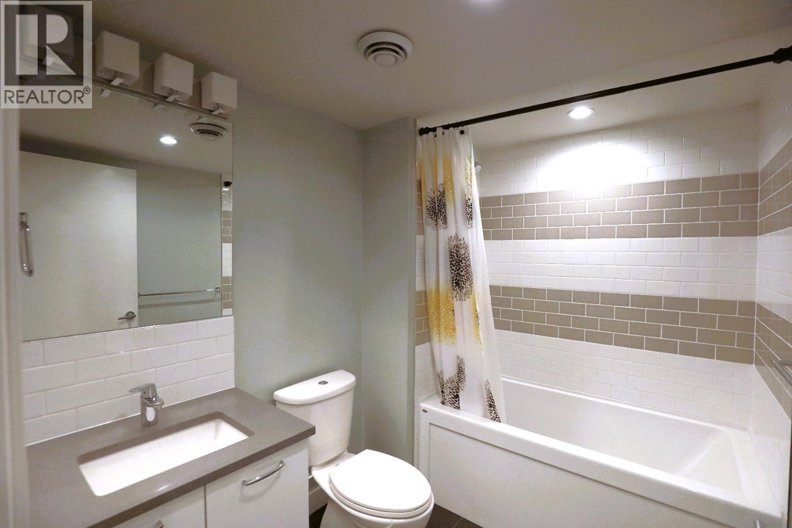 309 1519 Crown Street, North Vancouver, British Columbia  V7J 1G6 - Photo 7 - R3080041