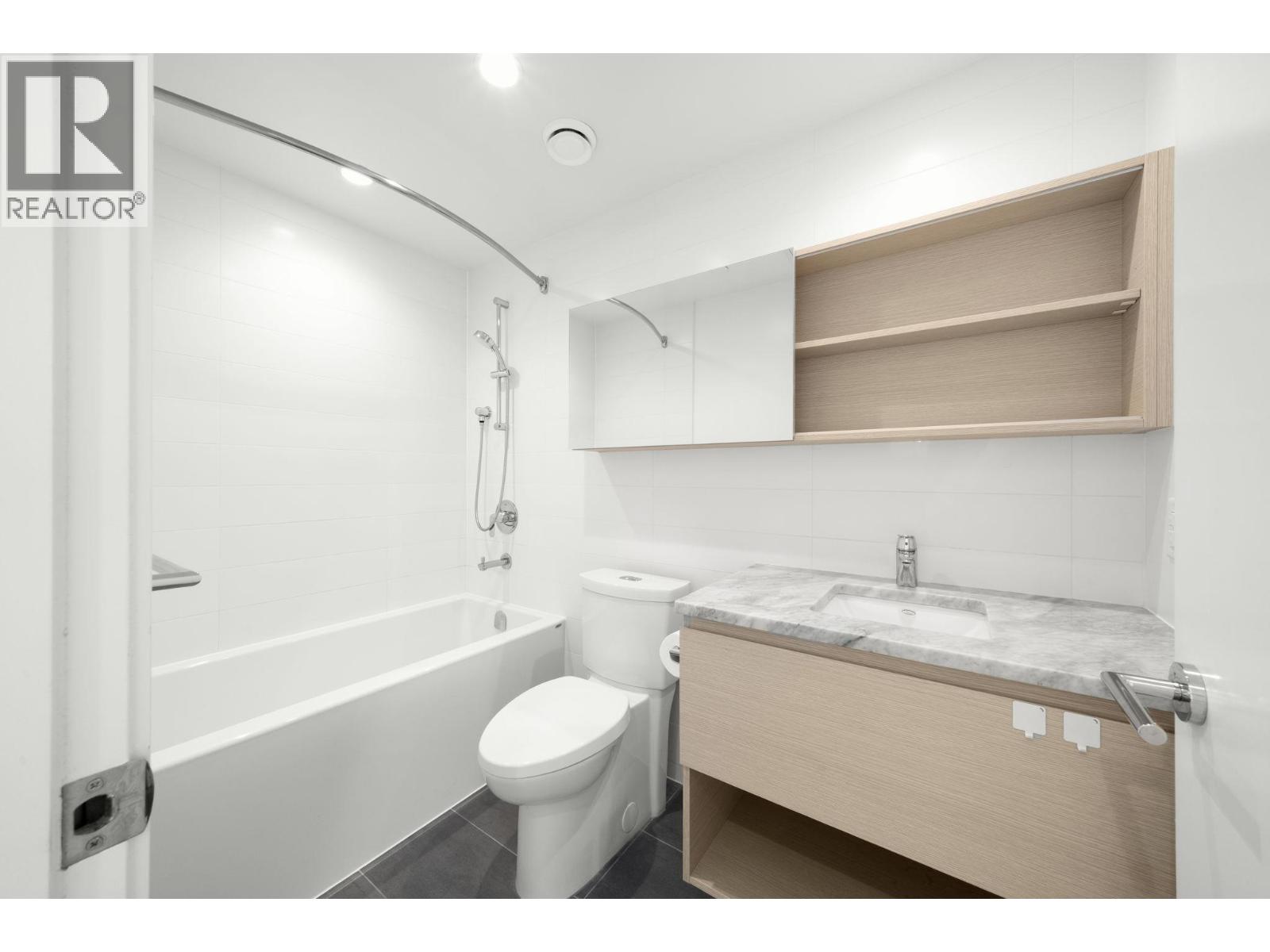 3401 657 Whiting Way, Coquitlam, British Columbia  V3J 0J6 - Photo 13 - R3080057