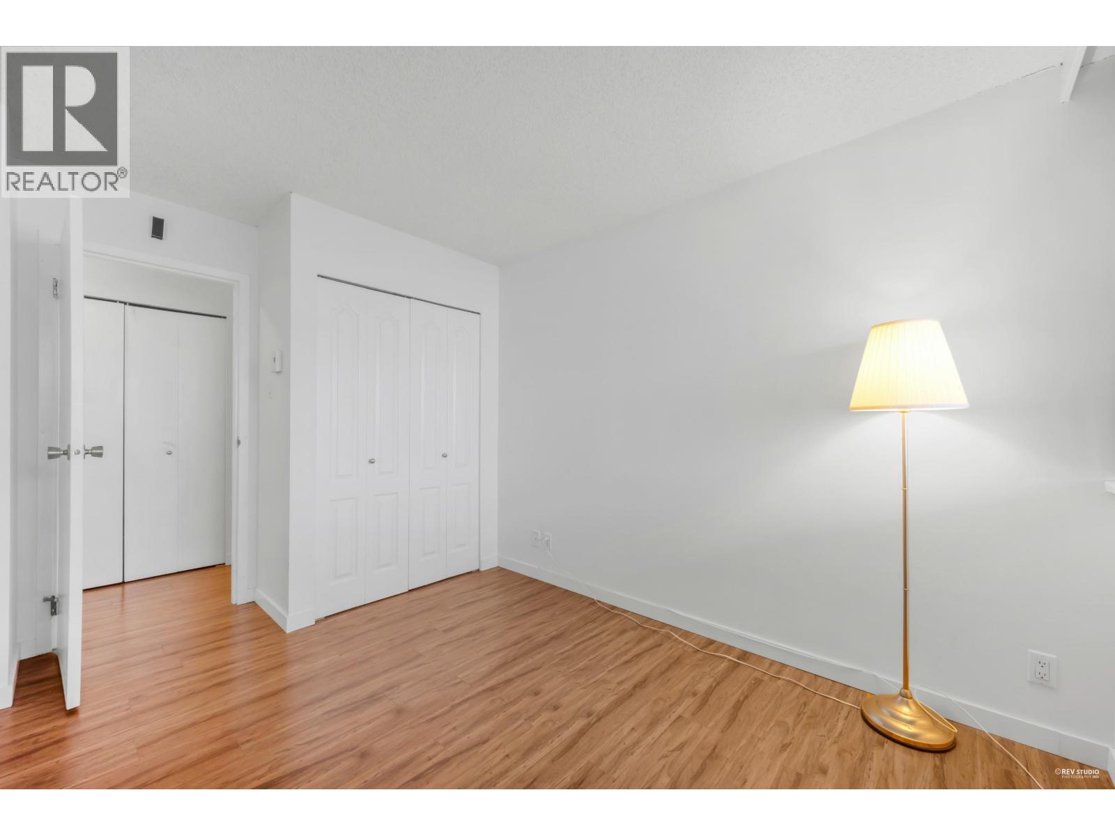 2402 9521 Cardston Court, Burnaby, British Columbia  V3N 4R8 - Photo 11 - R3080061