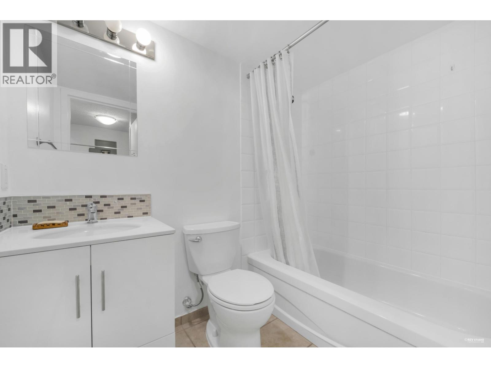 2402 9521 Cardston Court, Burnaby, British Columbia  V3N 4R8 - Photo 14 - R3080061