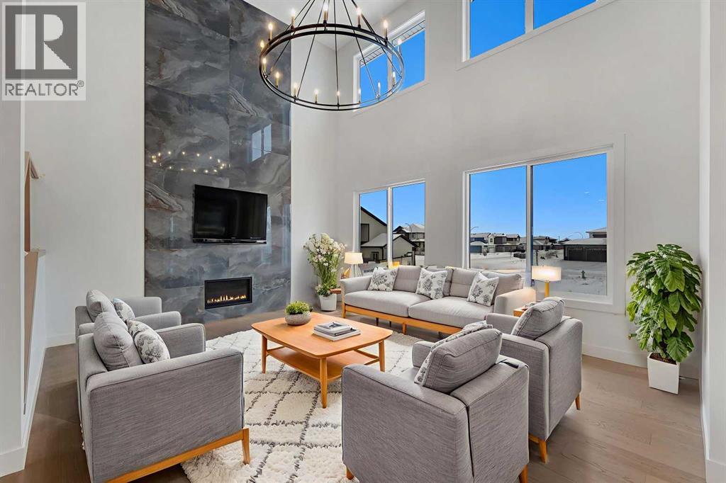 35 North Bridges Glen, Langdon, Alberta  T0J 1X3 - Photo 3 - A2274359