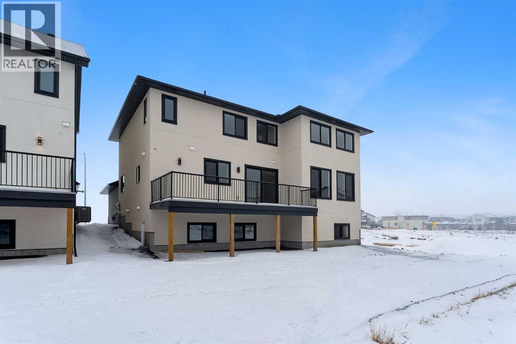 35 North Bridges Glen, Langdon, Alberta  T0J 1X3 - Photo 37 - A2274359