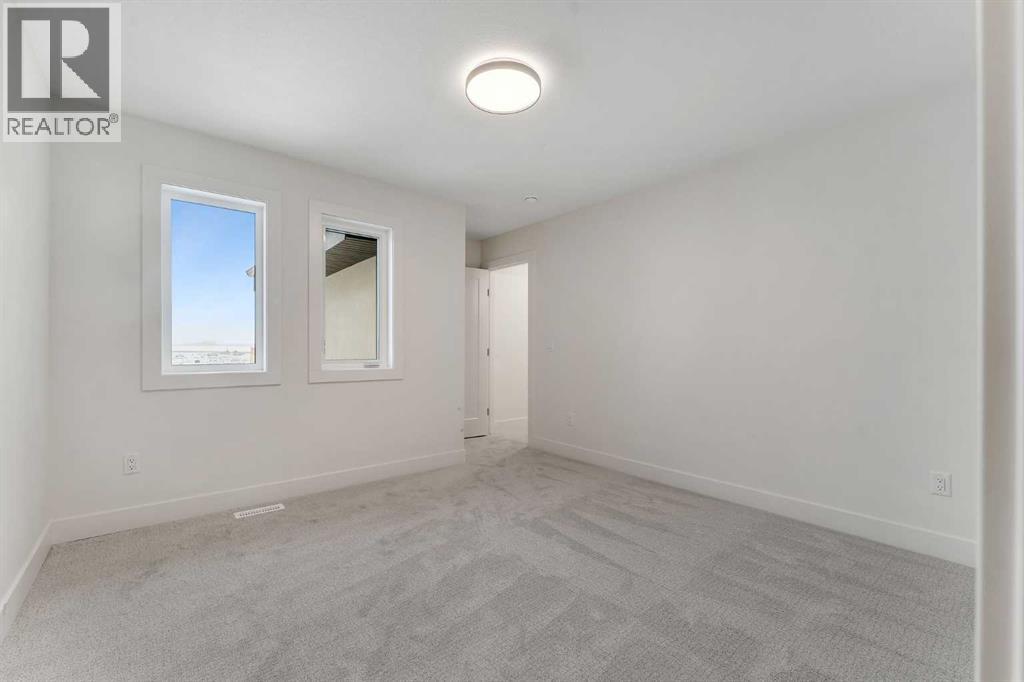 35 North Bridges Glen, Langdon, Alberta  T0J 1X3 - Photo 33 - A2274359