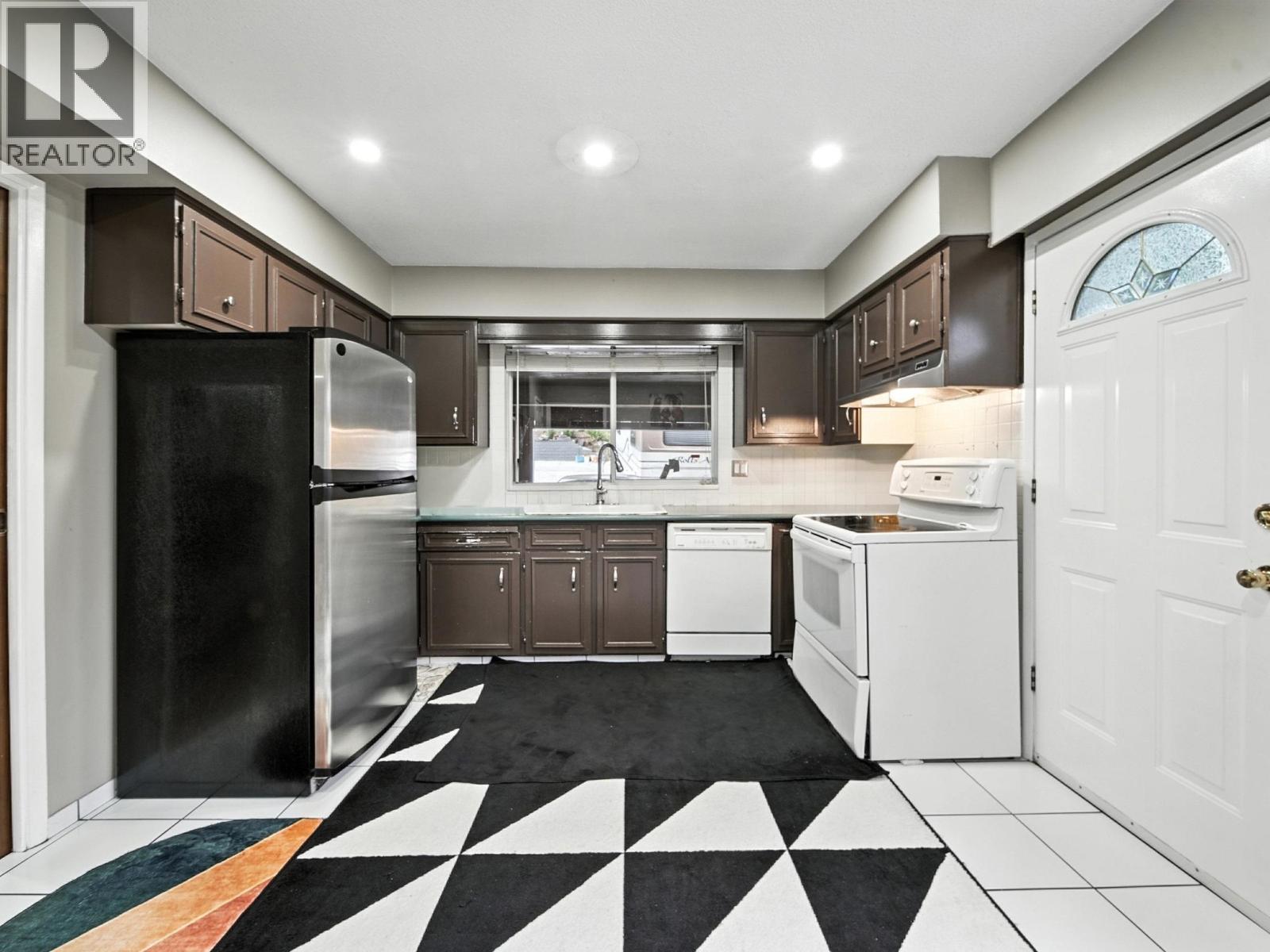 83 Warrick Street, Coquitlam, British Columbia  V3K 5L3 - Photo 16 - R3078456