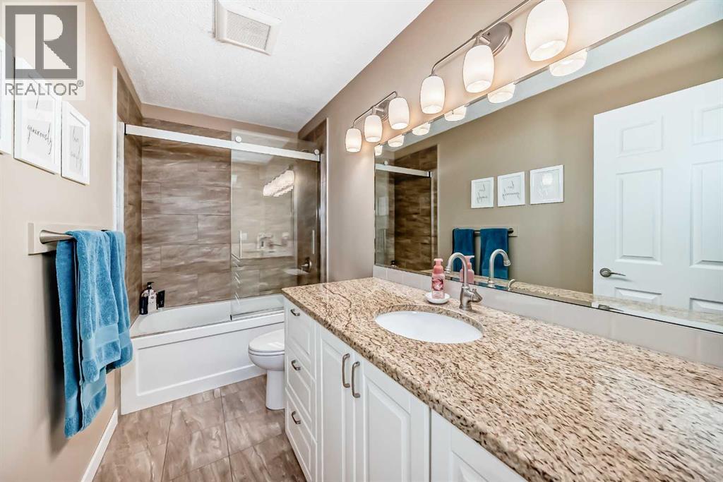 704, 39 Hidden Creek Place Nw, Calgary, Alberta  T3A 6B9 - Photo 24 - A2278955