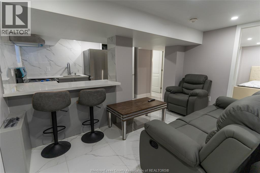 765 Dougall Unit# Basement, Windsor, Ontario N9A 4P9 - Photo 3 - 26001207
