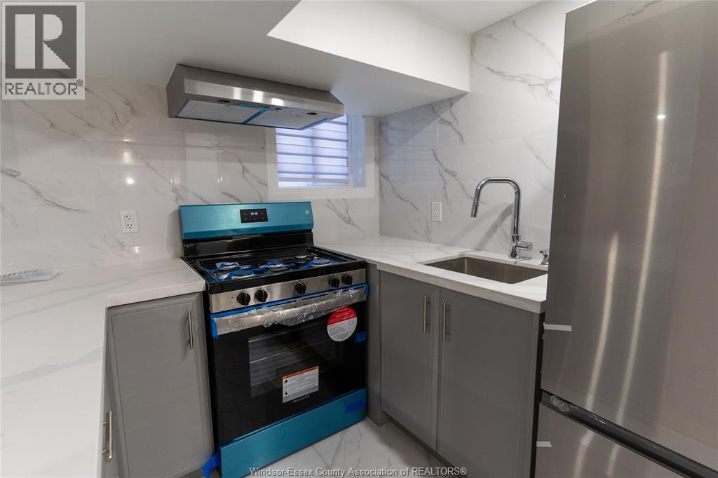 765 Dougall Unit# Basement, Windsor, Ontario N9A 4P9 - Photo 4 - 26001207