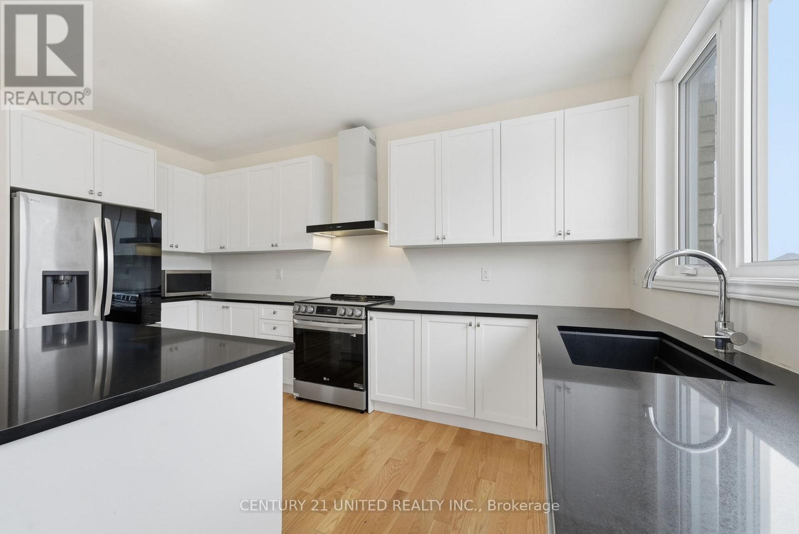 4 Golden Meadows Drive, Otonabee-South Monaghan, Ontario  K9J 0K6 - Photo 16 - X12701348