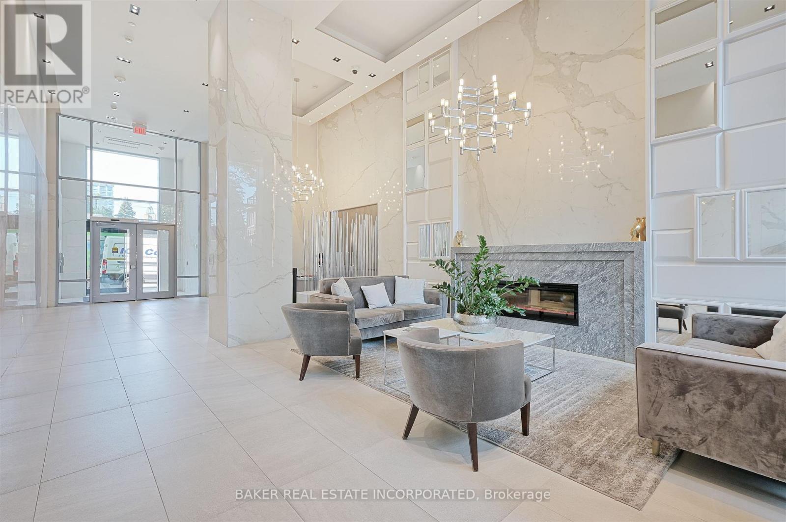 219 - 501 St Clair Avenue W, Toronto, Ontario  M5P 0A2 - Photo 4 - C12701370