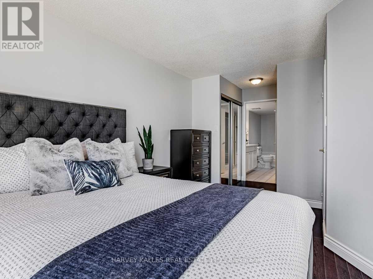 2707 - 44 St Joseph Street, Toronto, Ontario  M4Y 2W4 - Photo 11 - C12701390