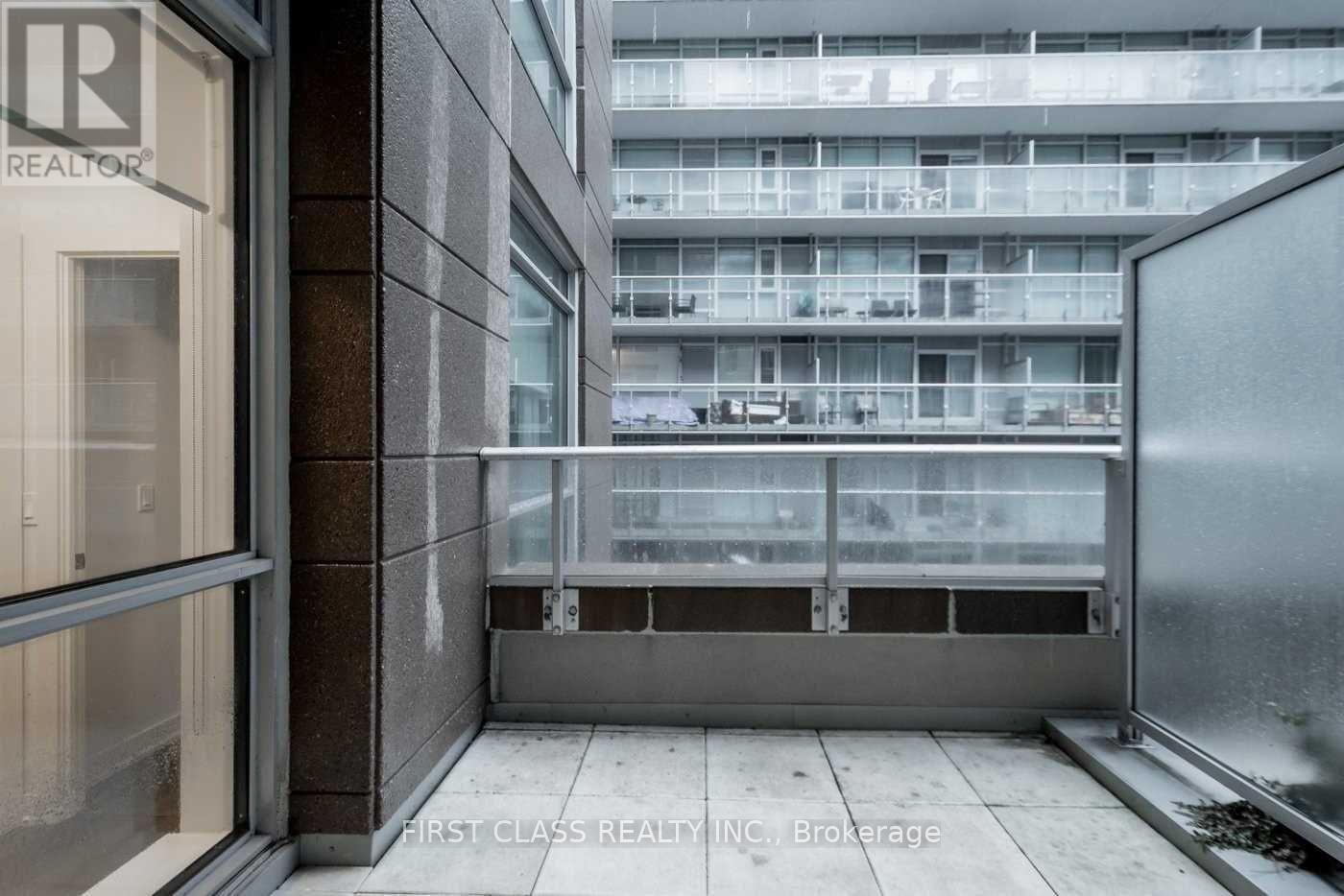 304 - 30 Nelson Street, Toronto, Ontario  M5V 0H5 - Photo 10 - C12701400