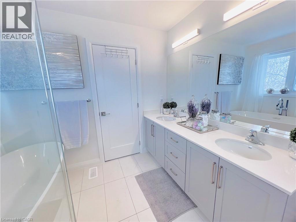 100 Shady Oaks Trail, Hamilton, Ontario  L9B 0K6 - Photo 28 - 40795058