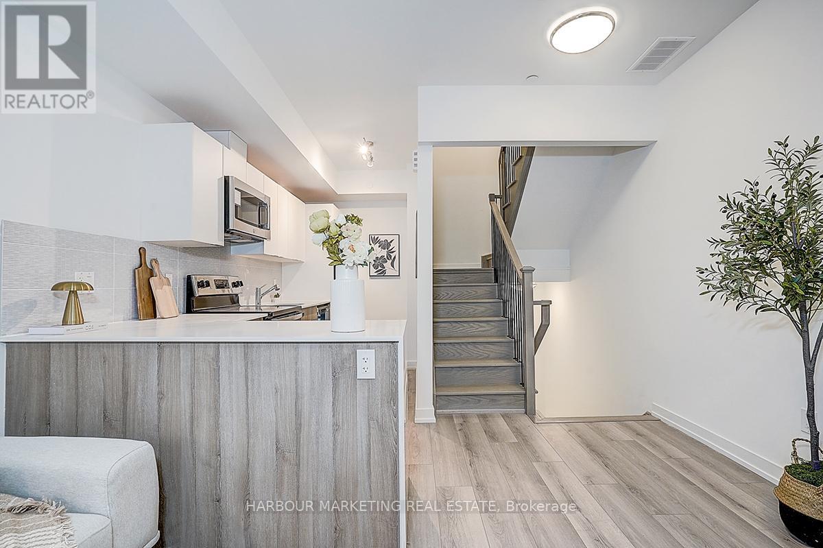 3079 Pharmacy Avenue, Toronto, Ontario  M1T 1H8 - Photo 21 - E12701352