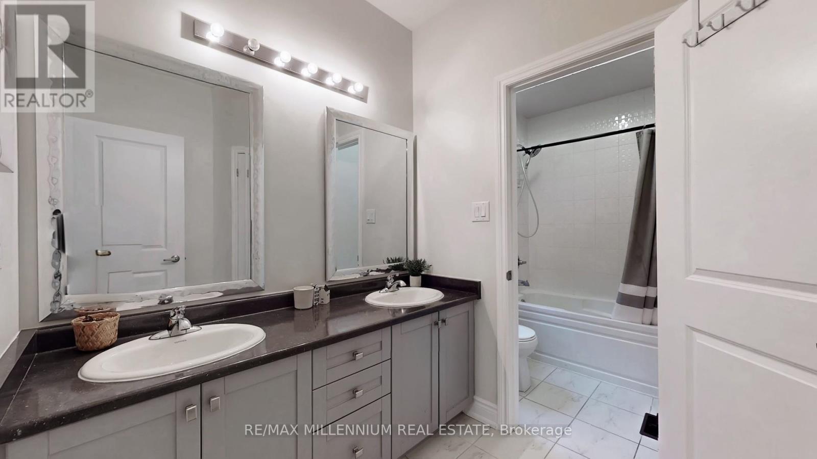 125 Cranbrook Crescent, Vaughan, Ontario  L4H 4G9 - Photo 27 - N12698552