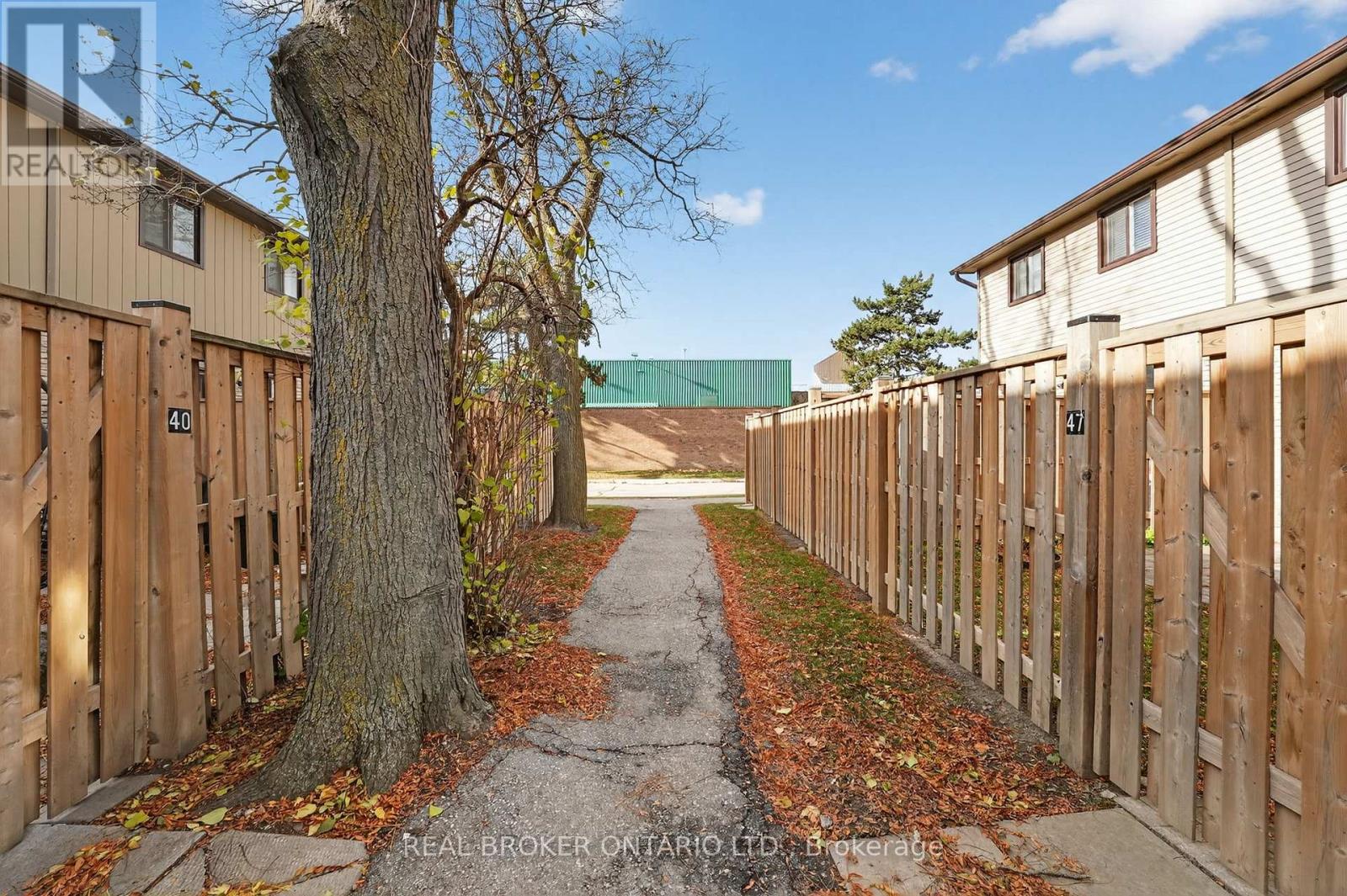 47 - 105 Hansen Road N, Brampton, Ontario  L6V 3C9 - Photo 28 - W12681648