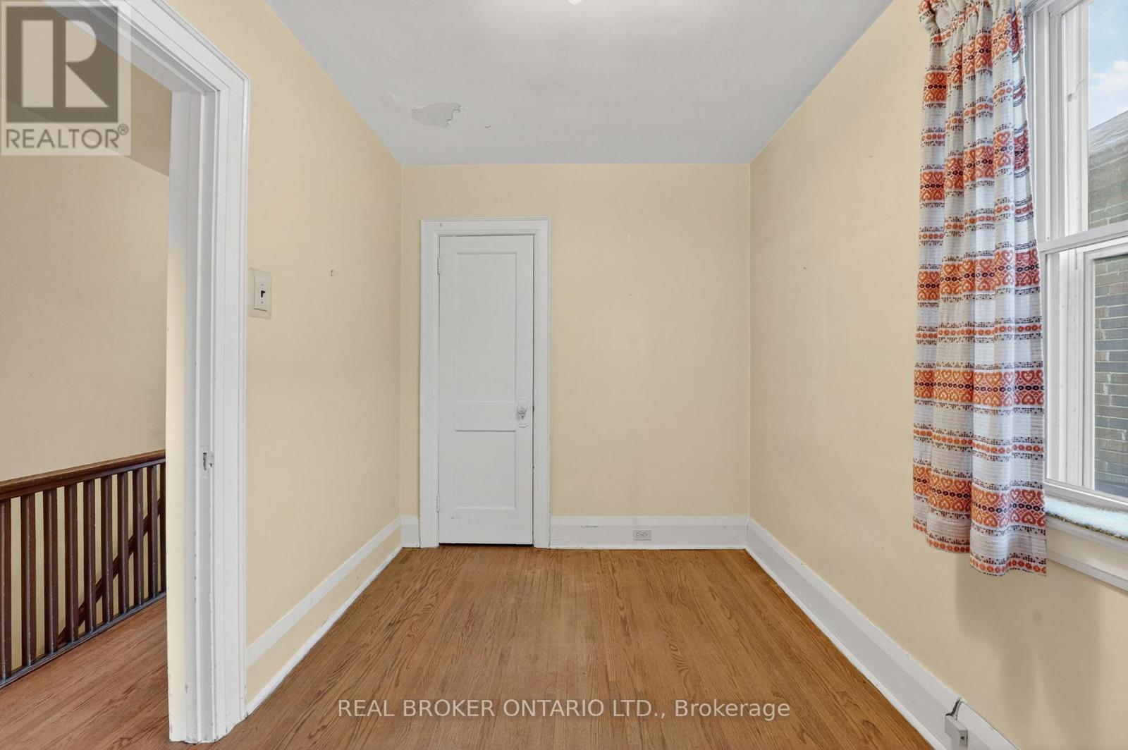 648 Willard Avenue, Toronto, Ontario  M6S 3S4 - Photo 25 - W12682330