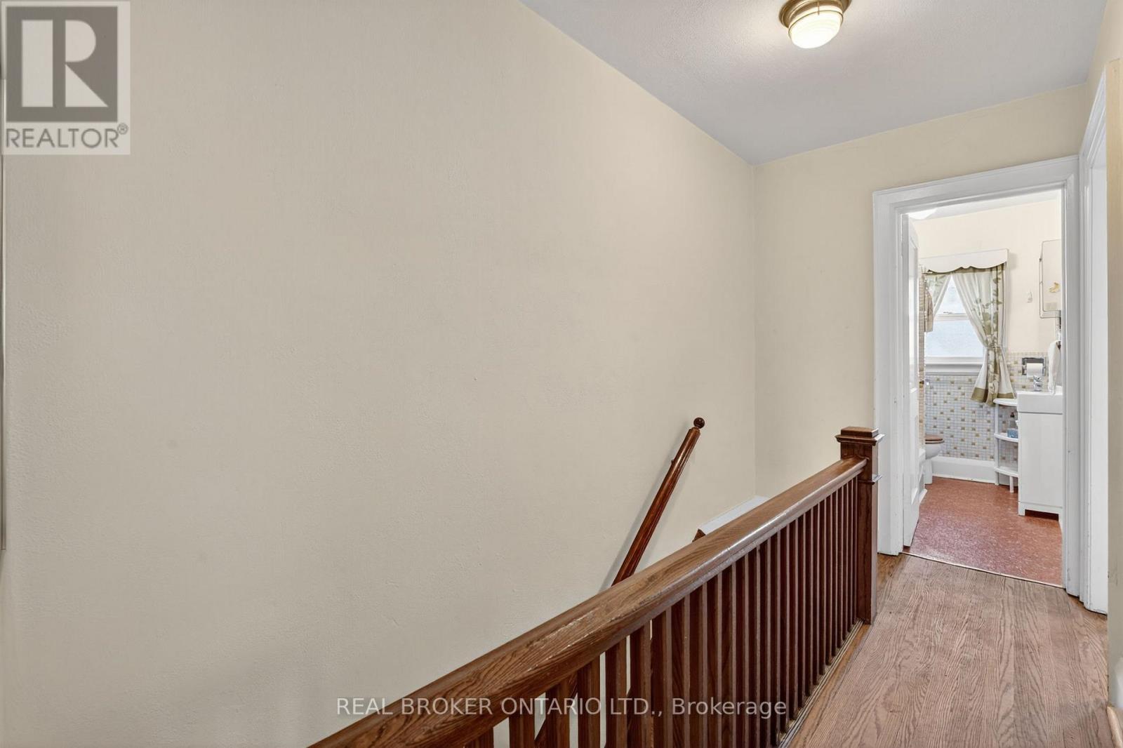 648 Willard Avenue, Toronto, Ontario  M6S 3S4 - Photo 19 - W12682330