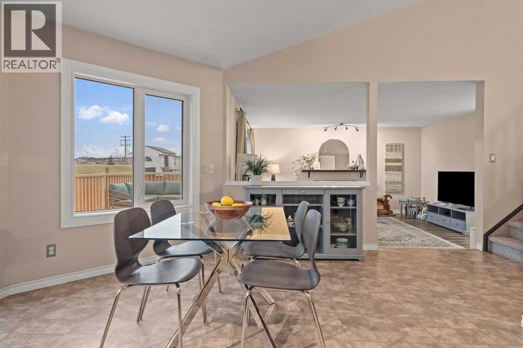 43 Sunset Crescent, Okotoks, Alberta  T1S 1P3 - Photo 11 - A2267944