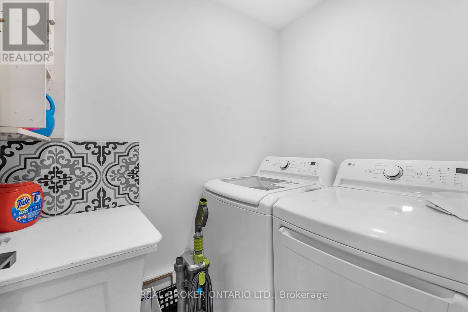 Bsmt - 330 Maple Avenue, Halton Hills, Ontario  L7G 1X1 - Photo 18 - W12692570