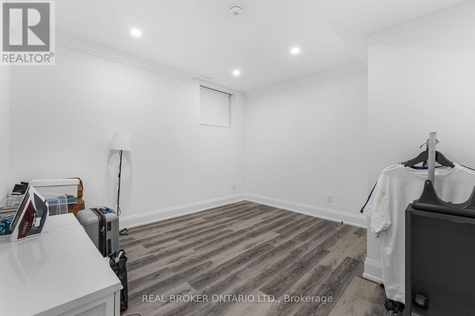 Bsmt - 330 Maple Avenue, Halton Hills, Ontario  L7G 1X1 - Photo 13 - W12692570