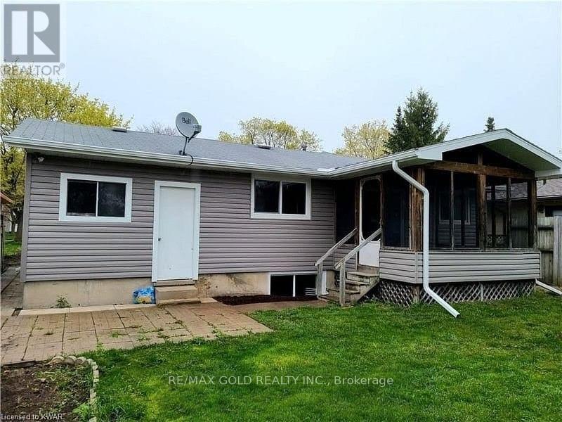 Upper Level - 75 Pepperwood Crescent, Kitchener, Ontario  N2A 2R4 - Photo 12 - X12701322