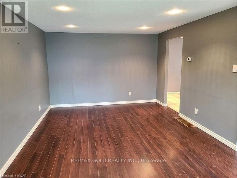 Upper Level - 75 Pepperwood Crescent, Kitchener, Ontario  N2A 2R4 - Photo 5 - X12701322