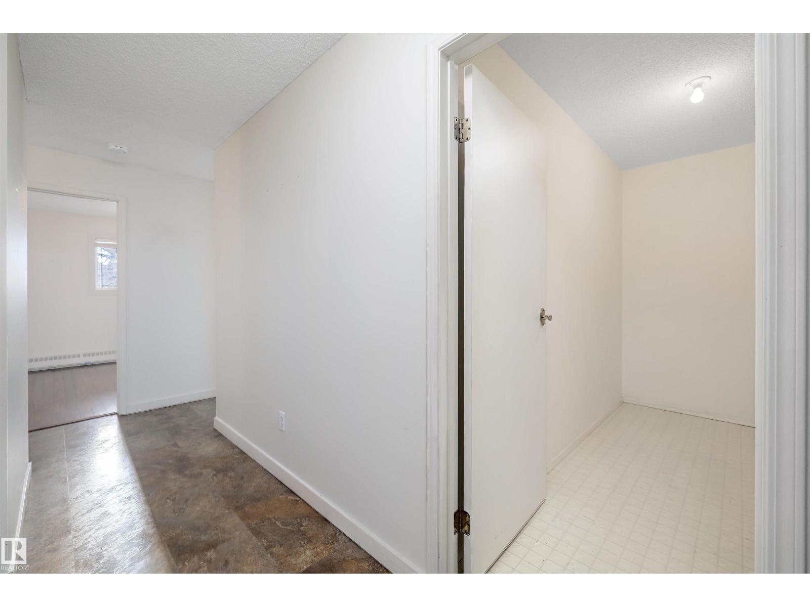 #218 18012 95 Av Nw, Edmonton, Alberta  T5T 5Z2 - Photo 3 - E4470201