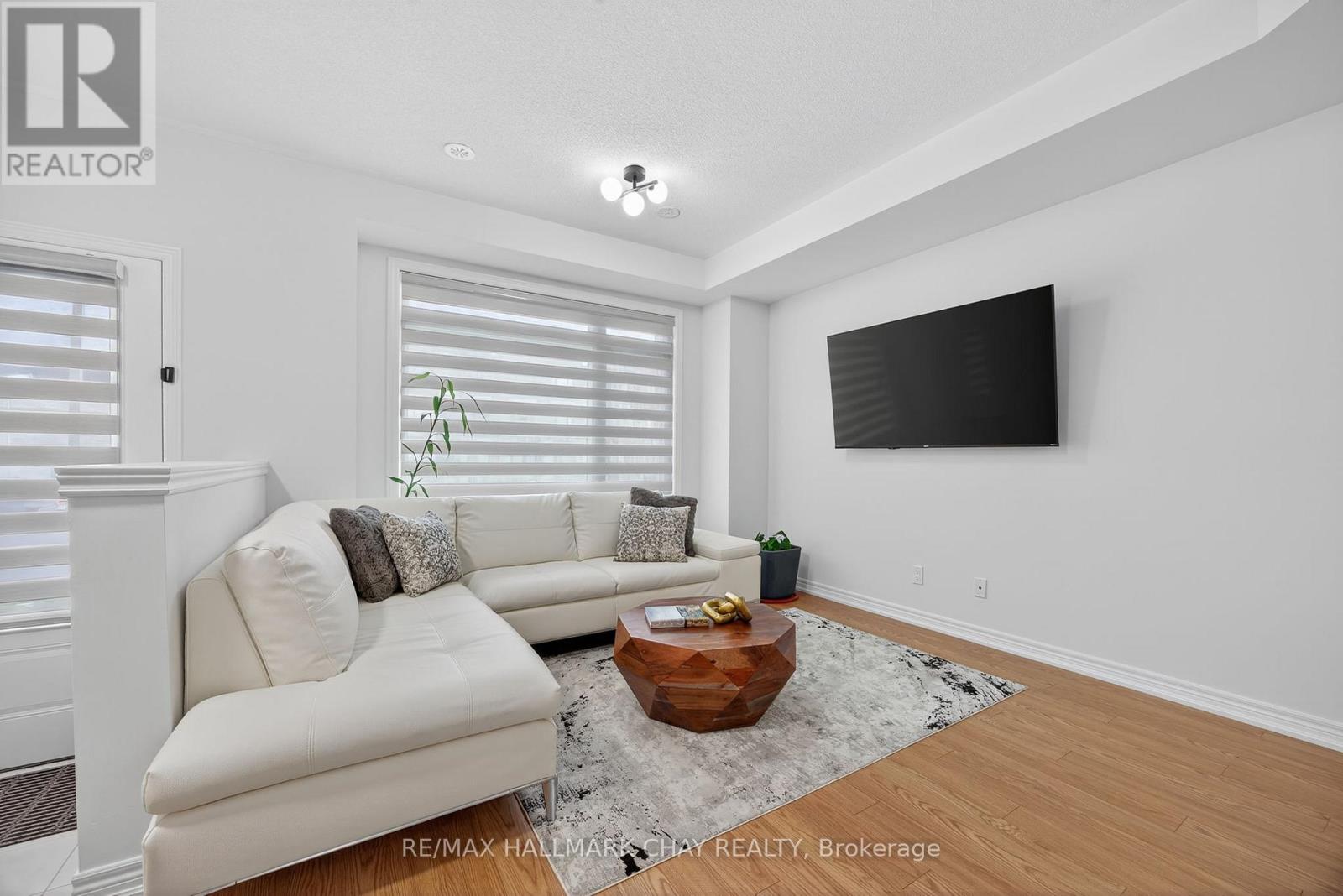 11810 Tenth Line, Whitchurch-Stouffville, Ontario  L4A 5G2 - Photo 8 - N12701362