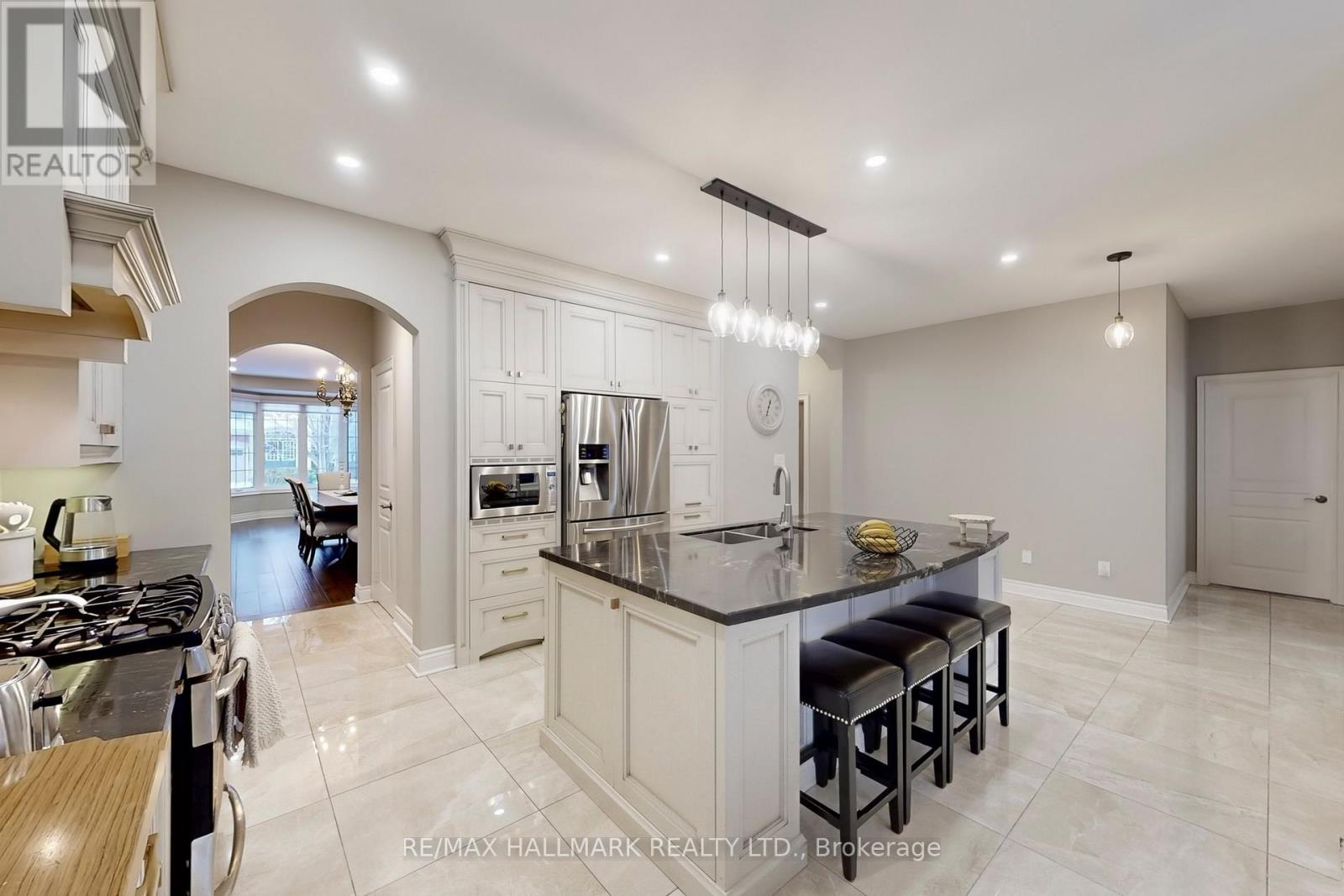 192 Tonner Crescent, Aurora, Ontario  L4G 0G8 - Photo 6 - N12701384