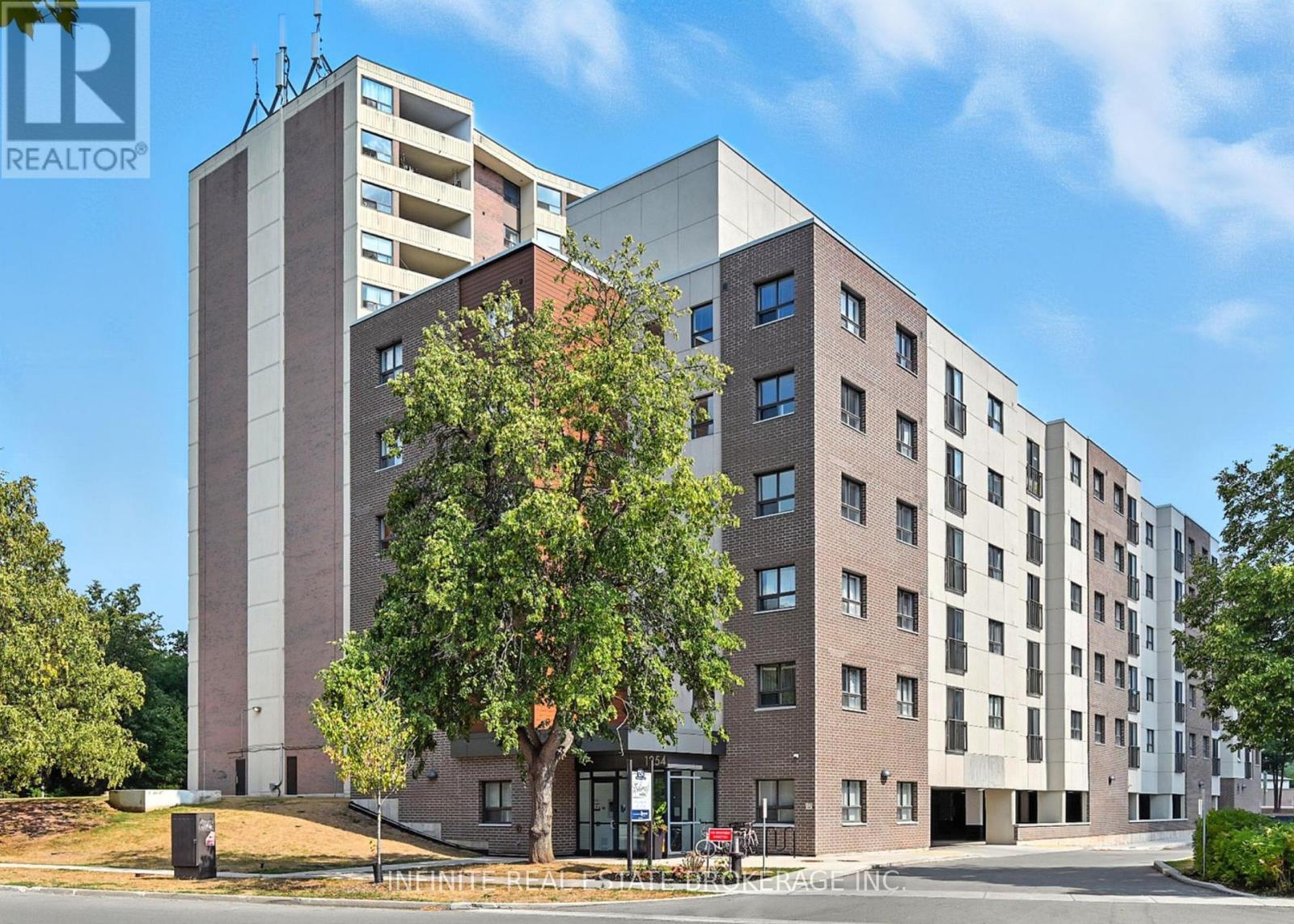 611 - 1254 MARLBOROUGH COURT, Oakville, Ontario