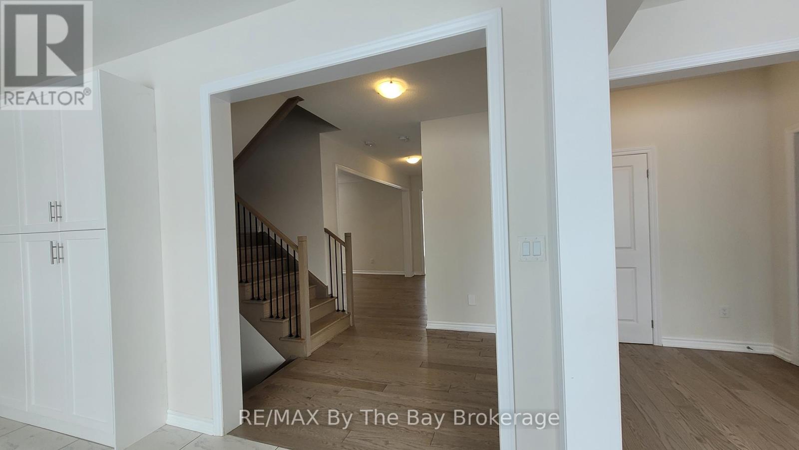 11 Del Ray Crescent, Wasaga Beach, Ontario  L9Z 0N7 - Photo 10 - S12701508