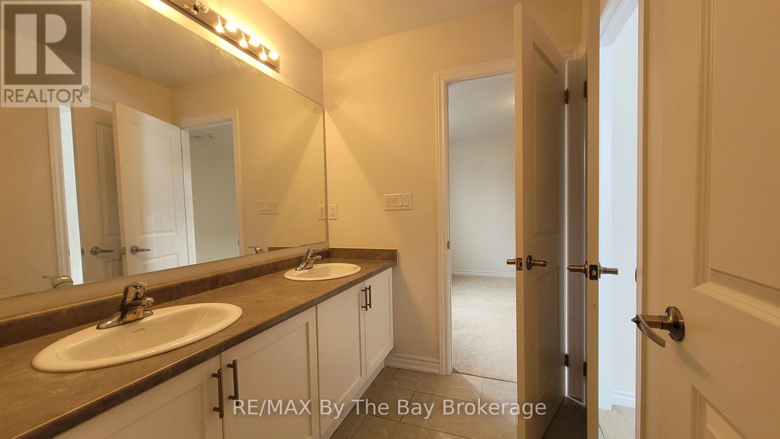 11 Del Ray Crescent, Wasaga Beach, Ontario  L9Z 0N7 - Photo 29 - S12701508