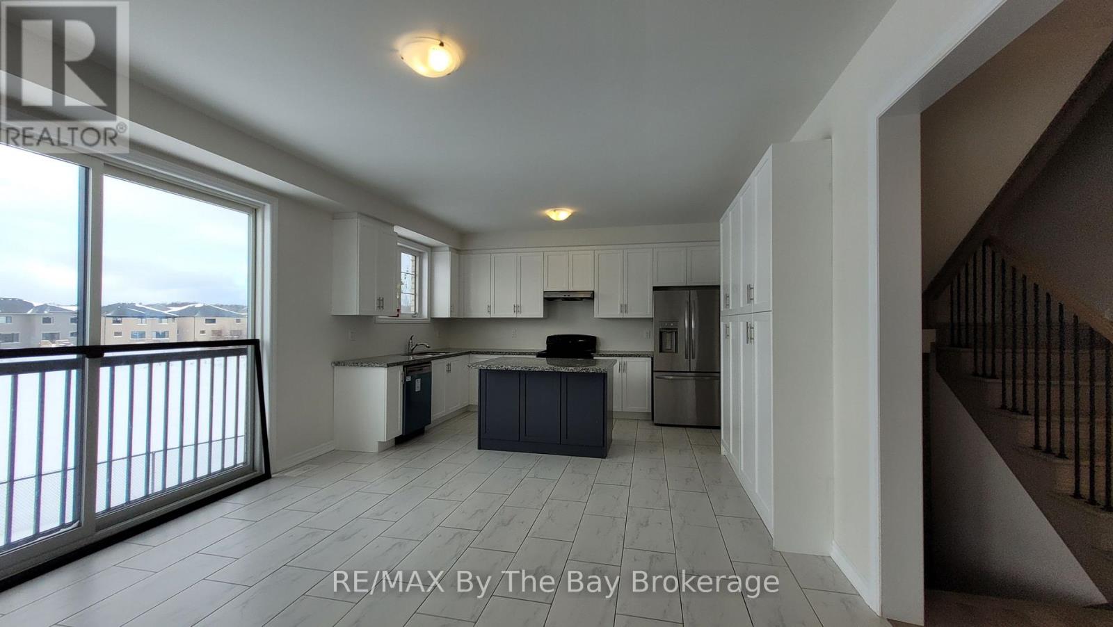 11 Del Ray Crescent, Wasaga Beach, Ontario  L9Z 0N7 - Photo 7 - S12701508