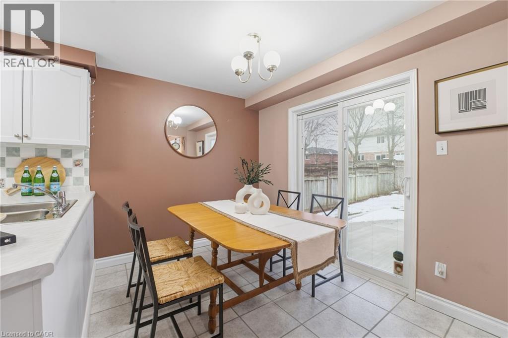 68 Fairlake Drive, Cambridge, Ontario  N1S 4Z3 - Photo 5 - 40798589