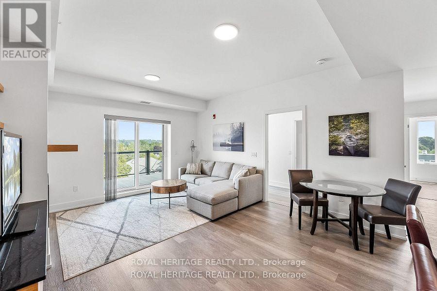 402 - 19b West Street N, Kawartha Lakes, Ontario  K0M 1N0 - Photo 5 - X12701356