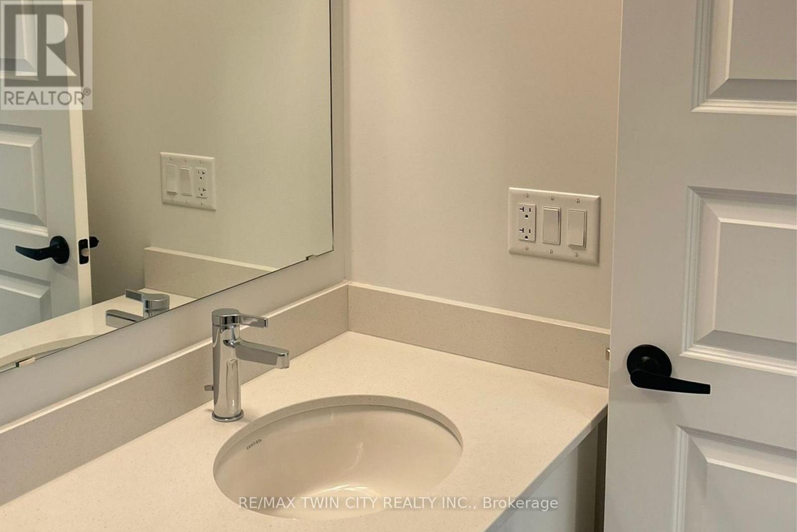 506 - 1100 Lackner Place, Kitchener, Ontario  N2A 0M1 - Photo 16 - X12701366