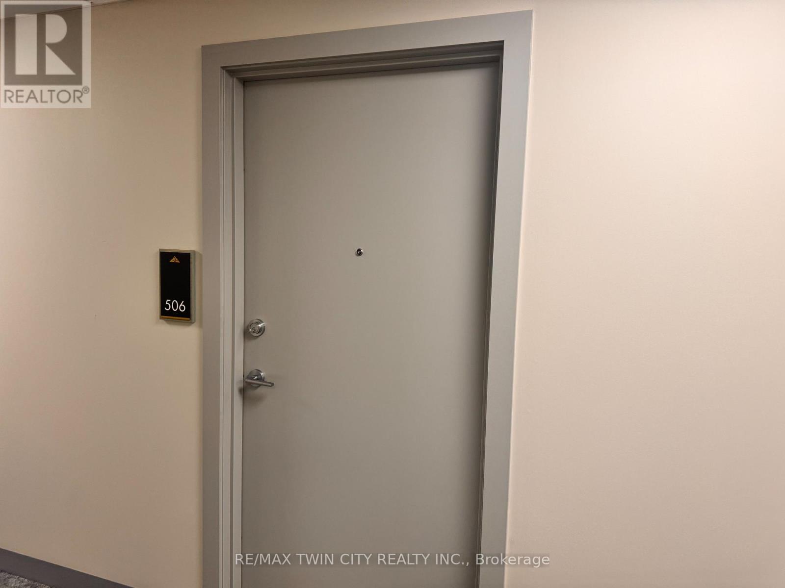 506 - 1100 Lackner Place, Kitchener, Ontario  N2A 0M1 - Photo 3 - X12701366