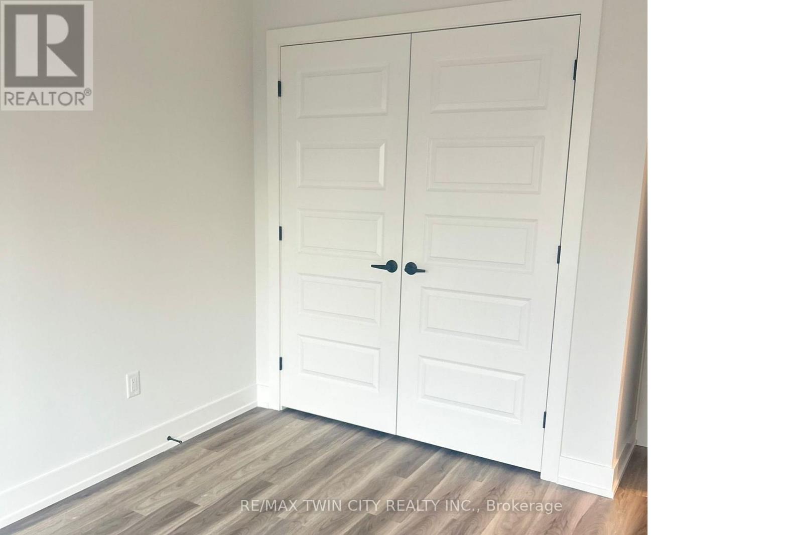 506 - 1100 Lackner Place, Kitchener, Ontario  N2A 0M1 - Photo 9 - X12701366