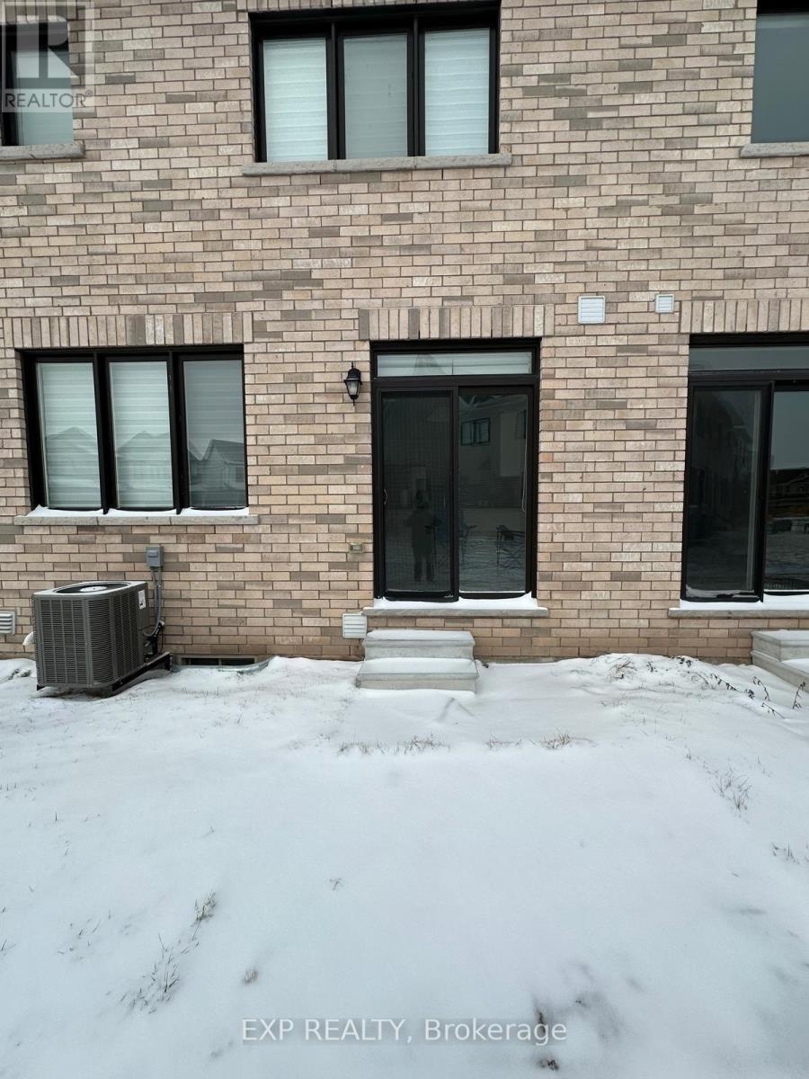 152 Keelson Street, Welland, Ontario  L3B 0M6 - Photo 3 - X12701406