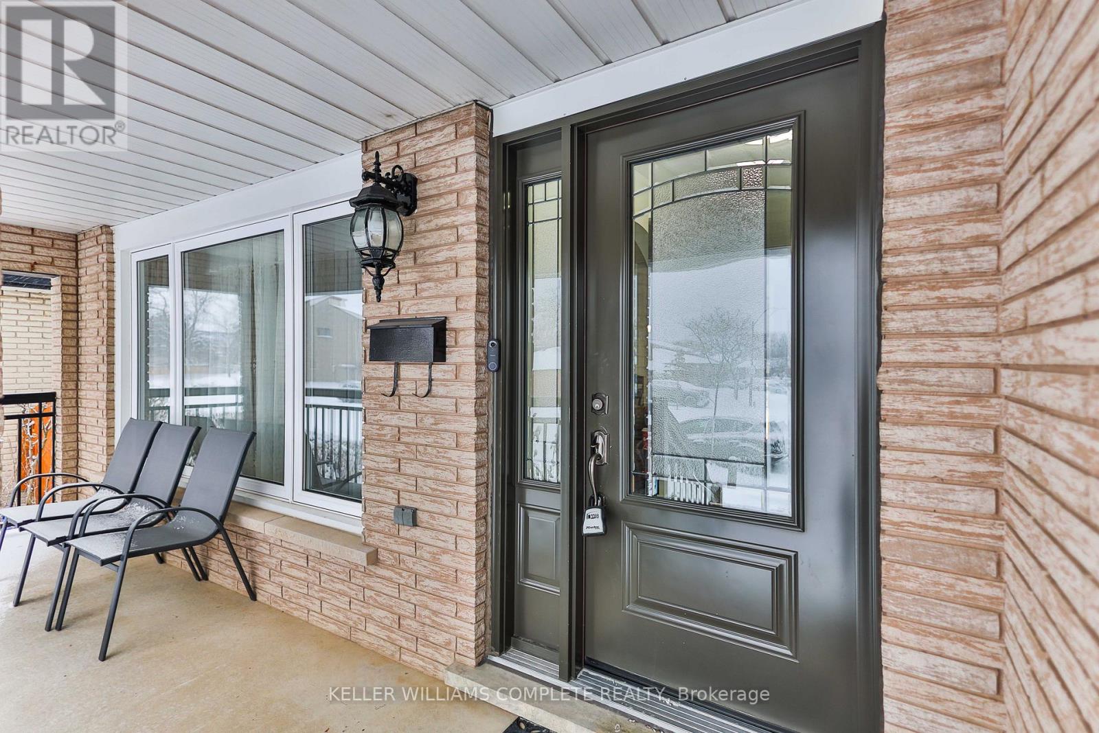 1267 Limeridge Road E, Hamilton, Ontario  L8W 1Y1 - Photo 4 - X12701410