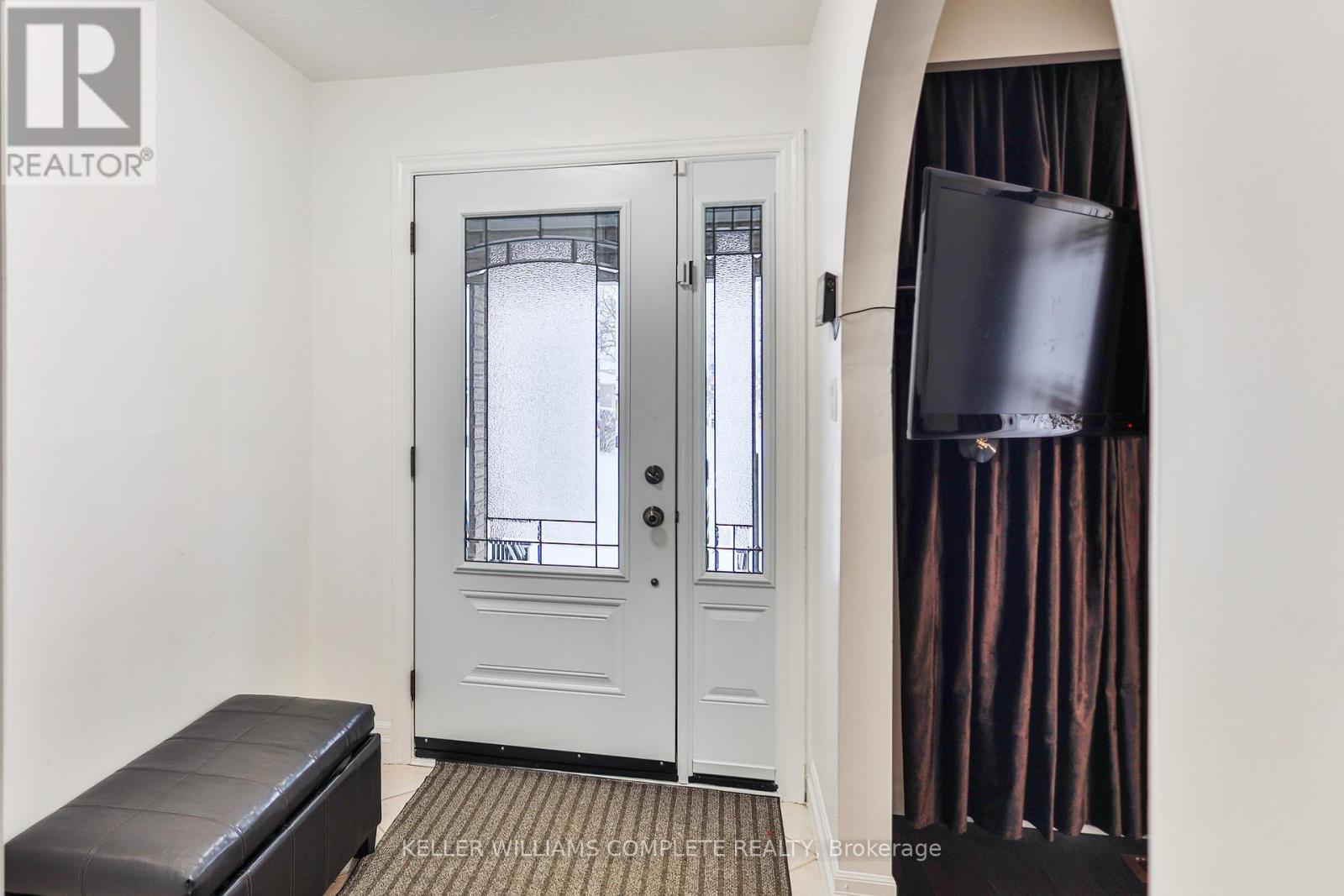 1267 Limeridge Road E, Hamilton, Ontario  L8W 1Y1 - Photo 5 - X12701410