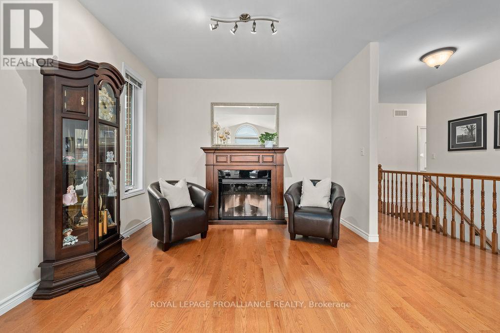 52 Simcoe Drive, Belleville, Ontario  K8N 4Z5 - Photo 16 - X12701434