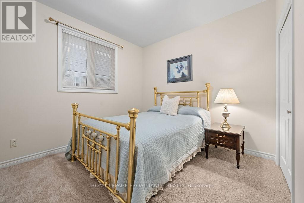 52 Simcoe Drive, Belleville, Ontario  K8N 4Z5 - Photo 38 - X12701434