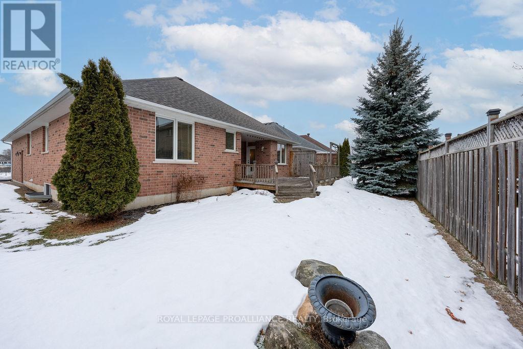 52 Simcoe Drive, Belleville, Ontario  K8N 4Z5 - Photo 42 - X12701434