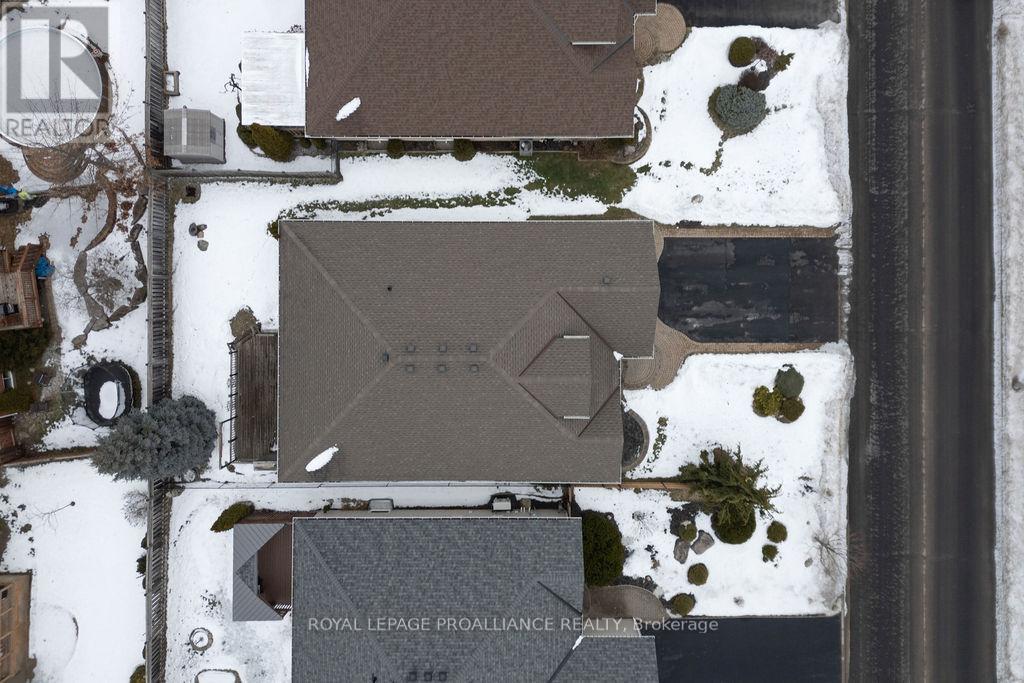 52 Simcoe Drive, Belleville, Ontario  K8N 4Z5 - Photo 45 - X12701434