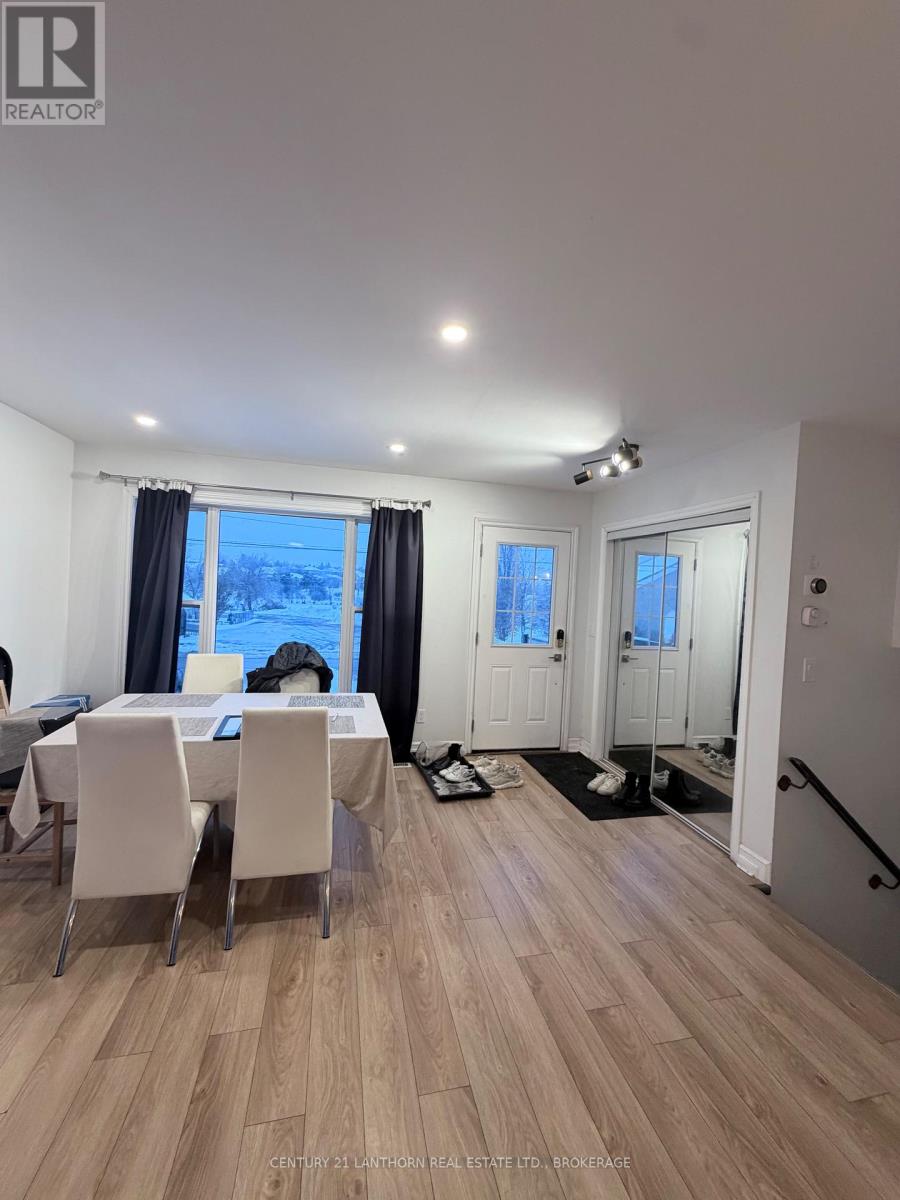 252 Cannifton Road N, Belleville, Ontario  K0K 1K0 - Photo 5 - X12701512