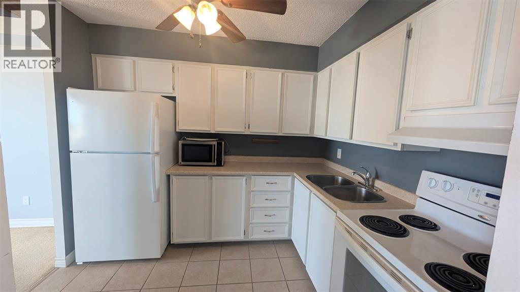 155 Front Street North Unit# 910, Sarnia, Ontario  N7T 7V5 - Photo 8 - 25023301