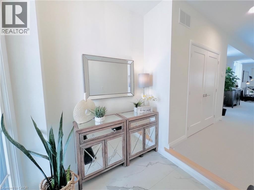 100 Shady Oaks Trail, Hamilton, Ontario  L9B 0K6 - Photo 5 - 40795058