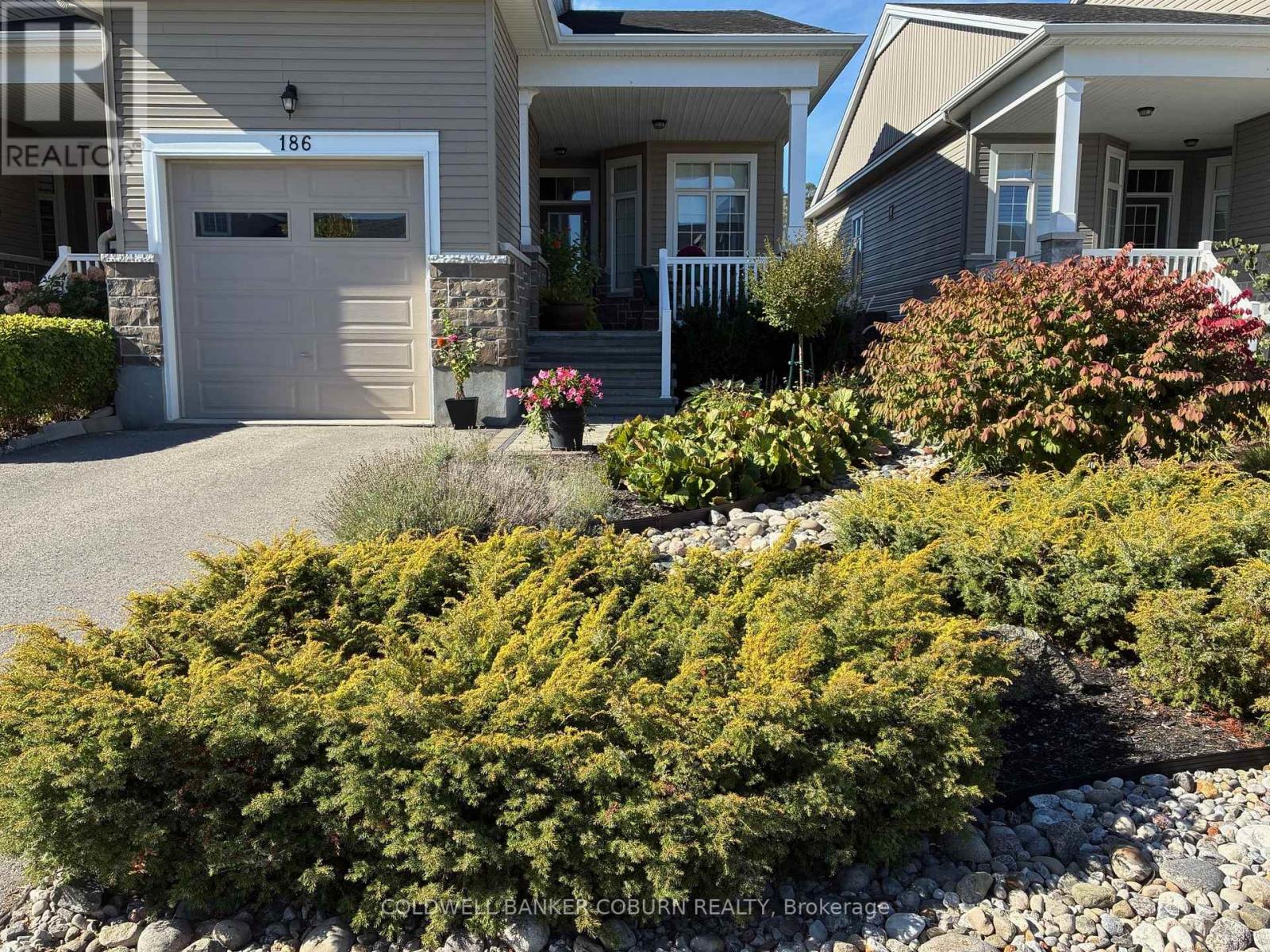 186 Oxford Street W, North Grenville, Ontario  K0G 1J0 - Photo 2 - X12701416